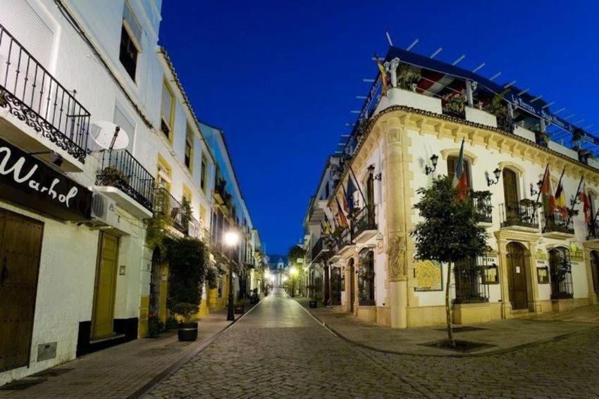 La Pimentera Central Apartments 4 - Centro Historico Marbella Luaran gambar